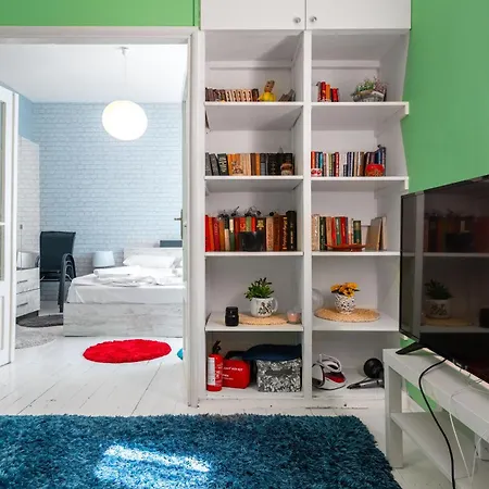 2bd Flat In The Heart Of The By Flat Mаnager *